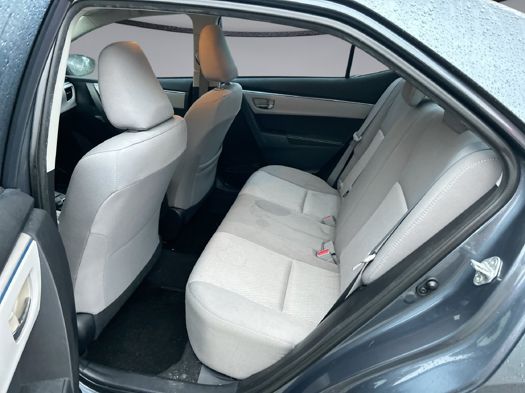 Used 2014 Toyota Corolla LE FWD image 27