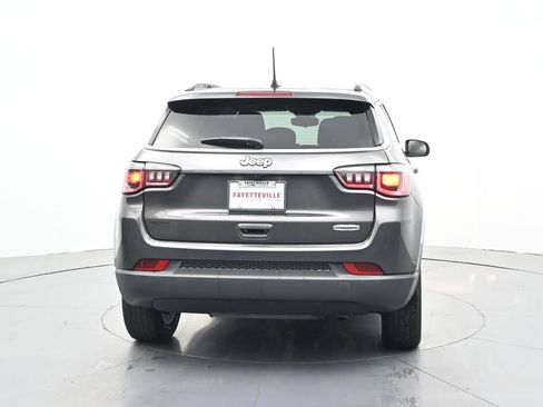 Used 2022 Jeep Compass Latitude w/ Sun and Sound Group image 7