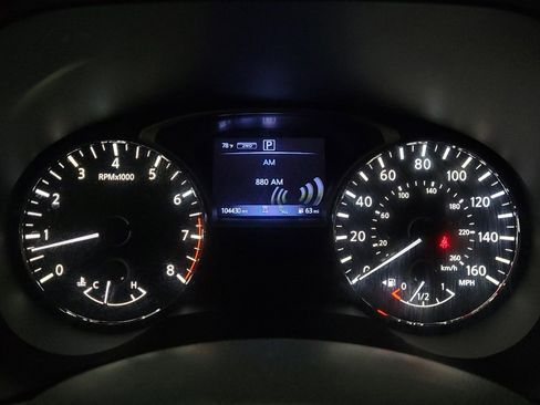 Used 2018 Nissan Pathfinder Platinum AWD/4WD image 23