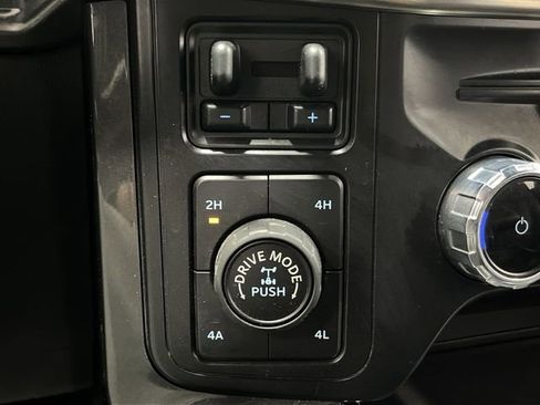 Used 2022 Ford F150 Lariat w/ Equipment Group 502A High image 24