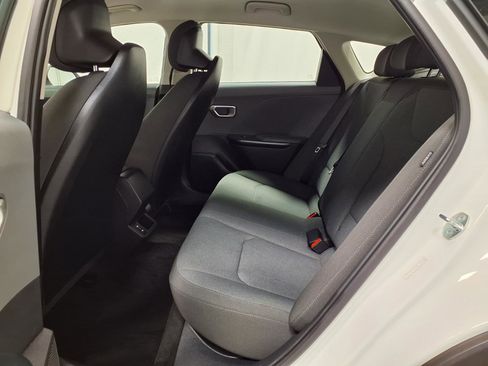 Used 2025 Kia K4 FWD image 25