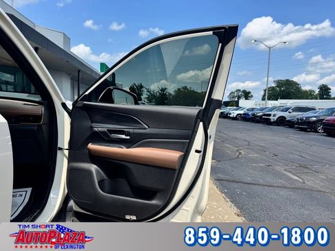 Used 2024 Toyota Grand Highlander AWD Hybrid image 62