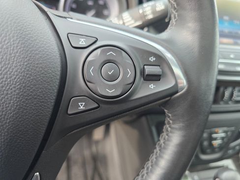 Used 2019 Buick Envision Essence w/ LPO, Active Package image 32