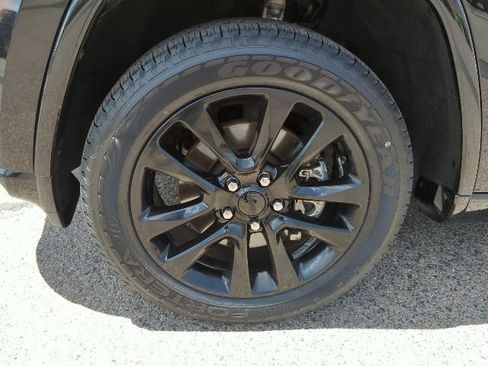 Used 2021 Jeep Grand Cherokee Laredo X AWD/4WD image 30