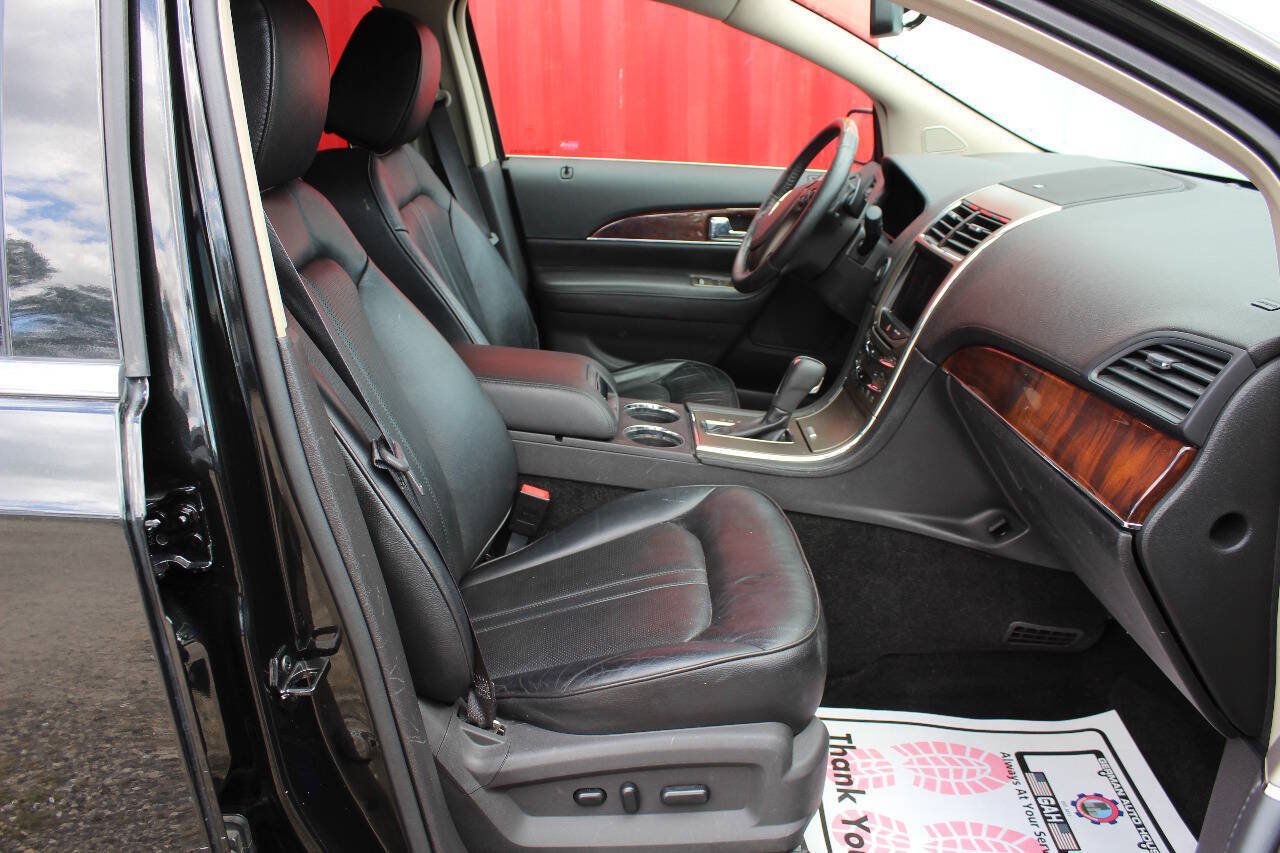 Used 2014 Lincoln MKX AWD w/ Equipment Group 102A image 24