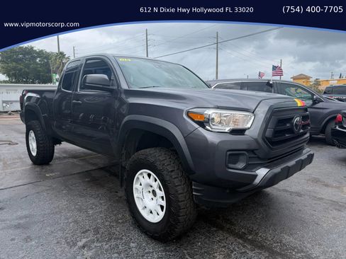 Used 2020 Toyota Tacoma SR5 image 4