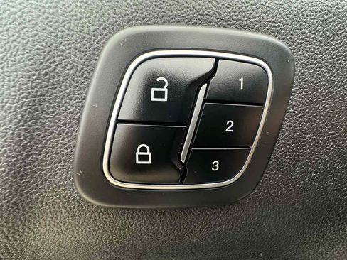 Used 2023 Ford Escape Platinum AWD/4WD image 24