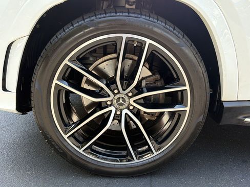 Used 2023 Mercedes-Benz GLS 450 4MATIC image 13