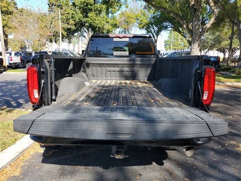 Used 2020 GMC Sierra 3500 Denali w/ Denali Ultimate Package image 9