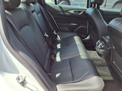 Used 2023 Alfa Romeo Giulia Ti RWD image 15