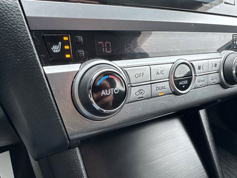 Used 2016 Subaru Legacy 2.5i Premium image 14