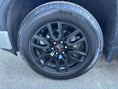 Used 2021 GMC Sierra 1500 Elevation w/ Preferred Package image 7