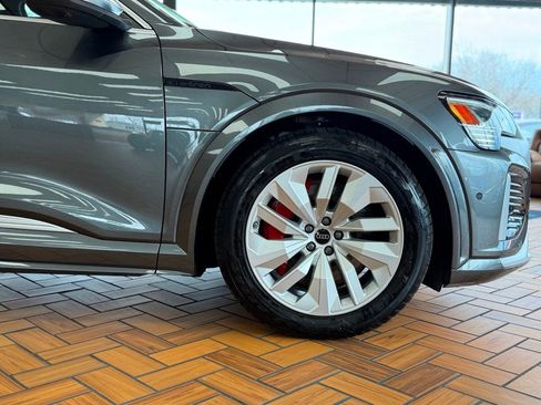 Used 2024 Audi SQ8 e-tron Premium Plus w/ AC Charging Package AWD/4WD image 16