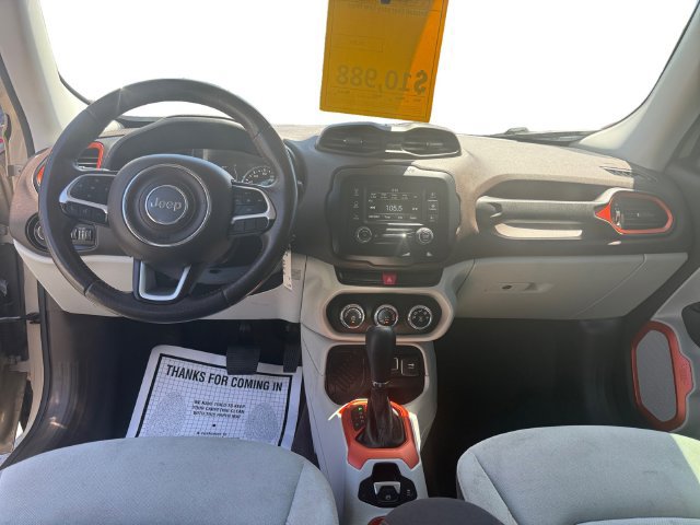 Used 2015 Jeep Renegade Latitude FWD image 10