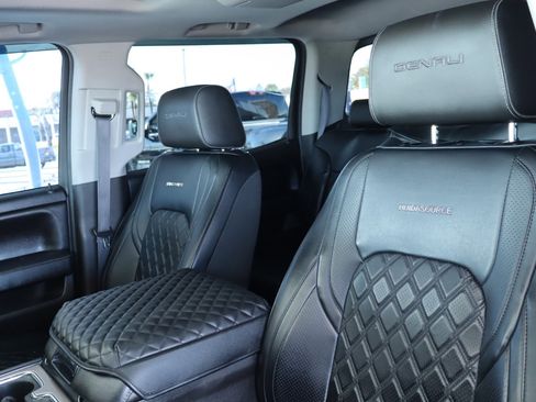 Used 2015 GMC Sierra 3500 Denali w/ Duramax Plus Package image 16