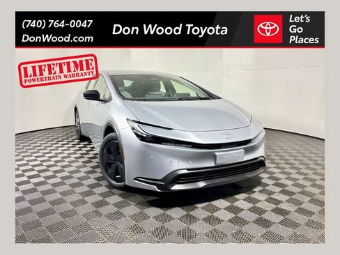 New 2026 Toyota Prius LE image 1