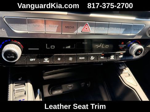 Used 2023 Kia Telluride EX w/ EX Captain's Chair Package AWD/4WD image 22