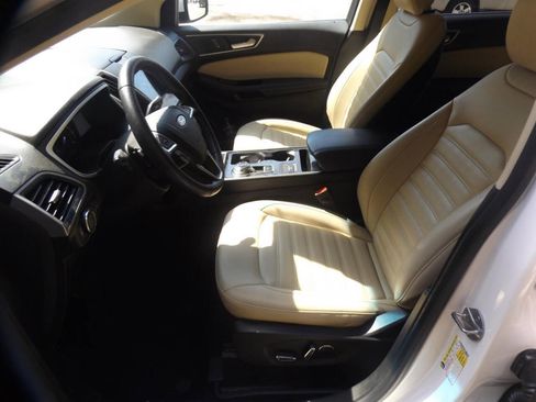 Used 2019 Ford Edge SEL AWD/4WD image 14