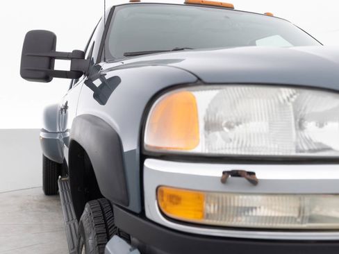 Used 2007 GMC Sierra 3500 SLE w/ Heavy-Duty Power Package RWD image 11