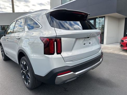 New 2026 Kia Sorento EX image 9