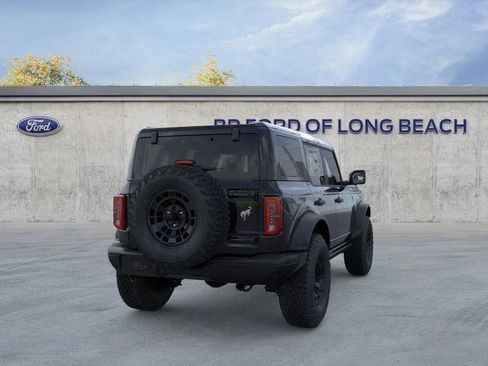 New 2026 Ford Bronco Badlands image 8
