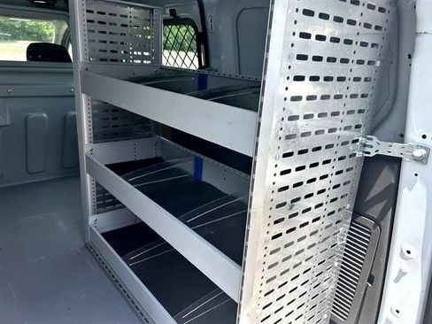 Used 2019 Ford Transit Connect XL image 16
