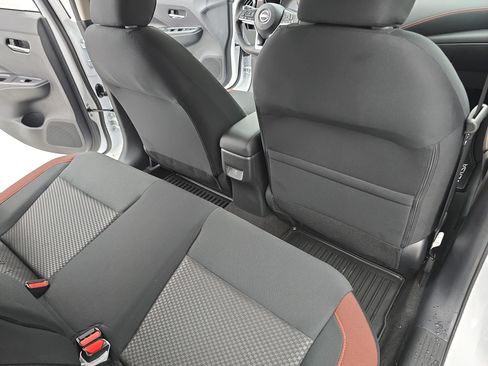 New 2025 Nissan Versa SR w/ Trunk Package image 11