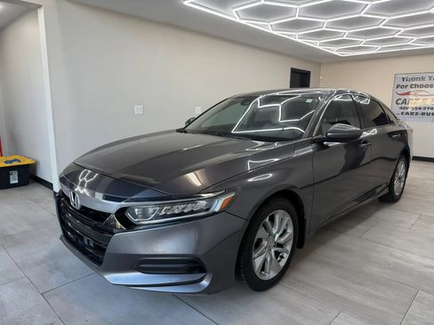 Used 2018 Honda Accord LX image 3