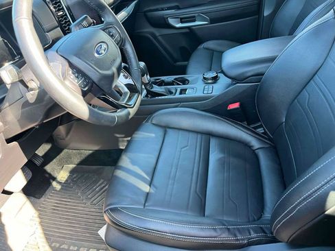 Used 2025 Ford Ranger Lariat w/ Trailer Tow Package AWD/4WD image 5