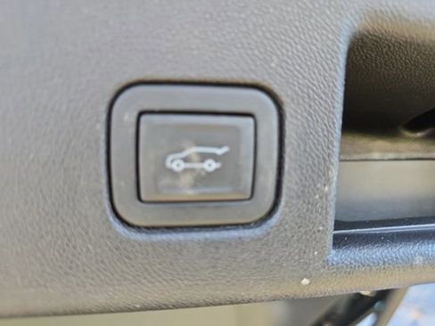 Used 2024 Chevrolet Equinox LT w/ LPO, Floor Liner Package FWD image 14