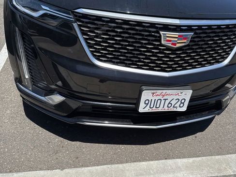 Used 2025 Cadillac XT6 Luxury FWD image 3