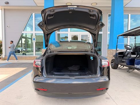 Used 2020 Tesla Model 3 Long Range AWD/4WD image 46