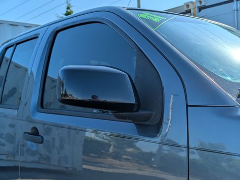 Used 2021 Nissan Frontier SV w/ Midnight Edition Floor Mats AWD/4WD image 10