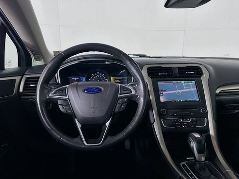 Used 2016 Ford Fusion Energi SE w/ Driver Assist Package image 17