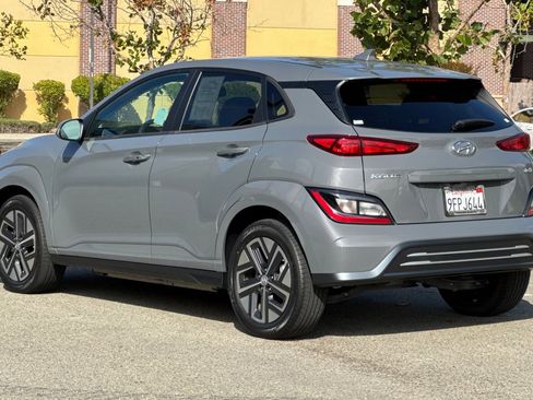 Used 2023 Hyundai Kona SE w/ Cargo Package image 6