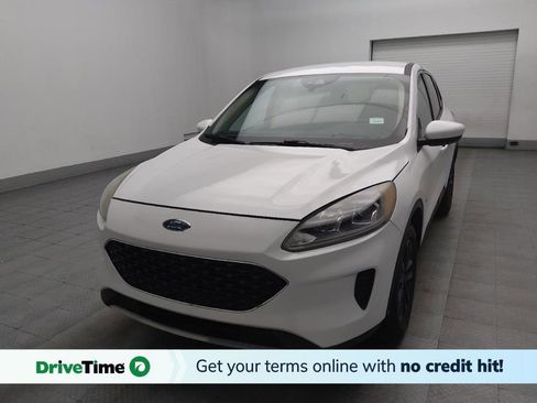 Used 2020 Ford Escape SE image 1