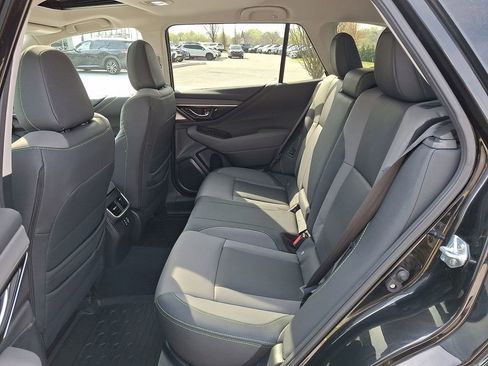 Certified 2024 Subaru Outback Onyx Edition AWD/4WD image 11