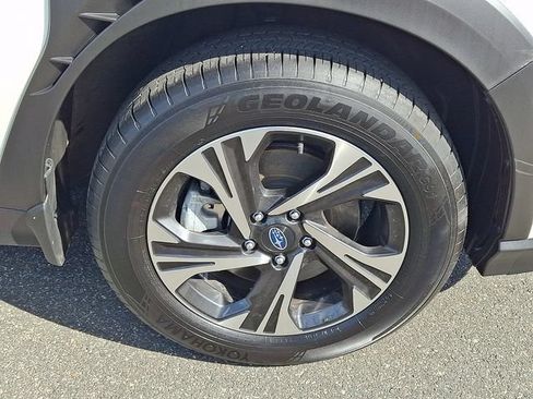 Used 2024 Subaru Crosstrek 2.0i Premium AWD/4WD image 8