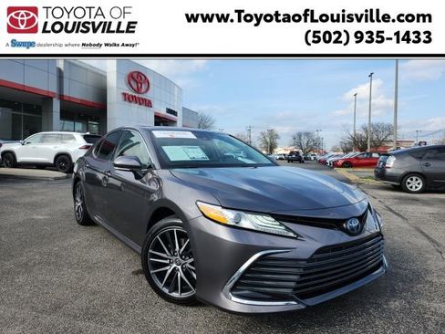 Certified 2023 Toyota Camry XLE FWD image 1