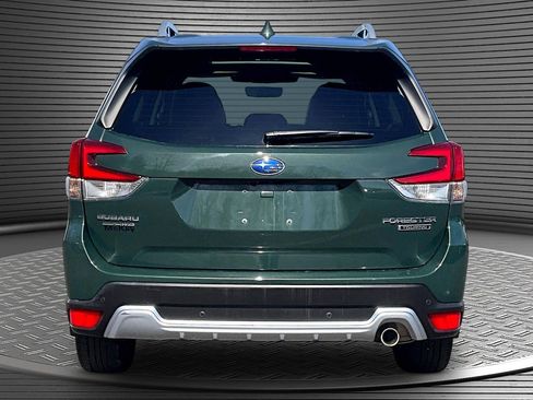 Used 2023 Subaru Forester Touring image 5