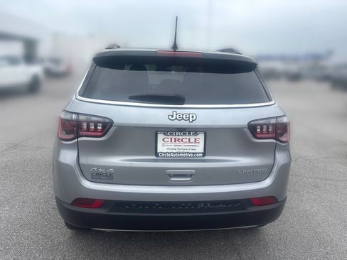 Used 2023 Jeep Compass Limited w/ Sun and Sound Group AWD/4WD image 6