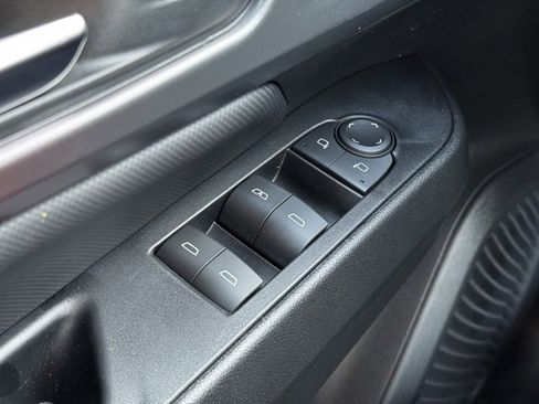 New 2026 Chevrolet Equinox EV RS image 32