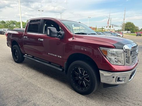 Used 2019 Nissan Titan SV w/ SV Convenience Package AWD/4WD image 1