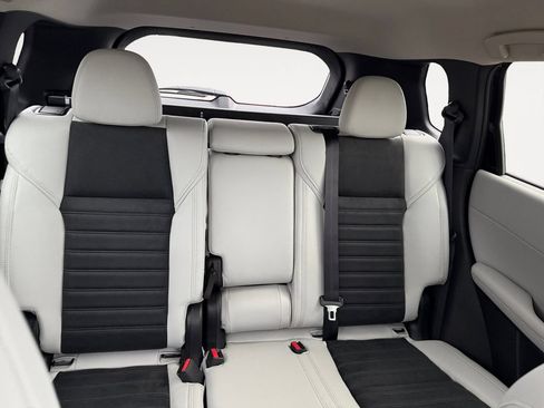 Used 2025 Mitsubishi Outlander SE AWD/4WD image 13