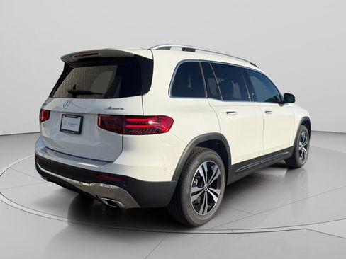 New 2026 Mercedes-Benz GLB 250 4MATIC image 5