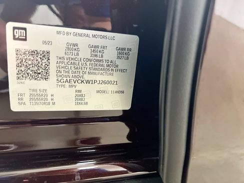 Used 2023 Buick Enclave Avenir AWD/4WD image 29