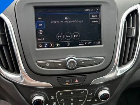 Used 2022 Chevrolet Equinox LT image 19