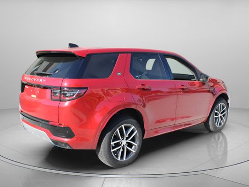 Certified 2025 Land Rover Discovery Sport S image 5