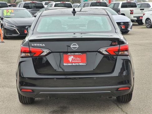 New 2025 Nissan Versa SR w/ Trunk Package image 5