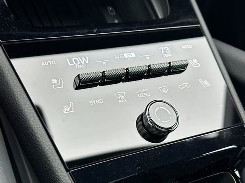 New 2026 Porsche Cayenne image 23